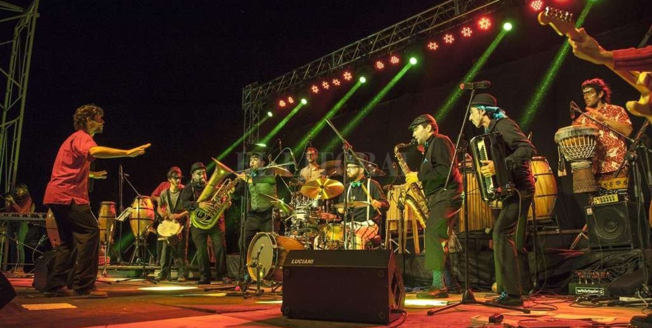 Emparche cierra el ciclo "Nueva Tierra" 