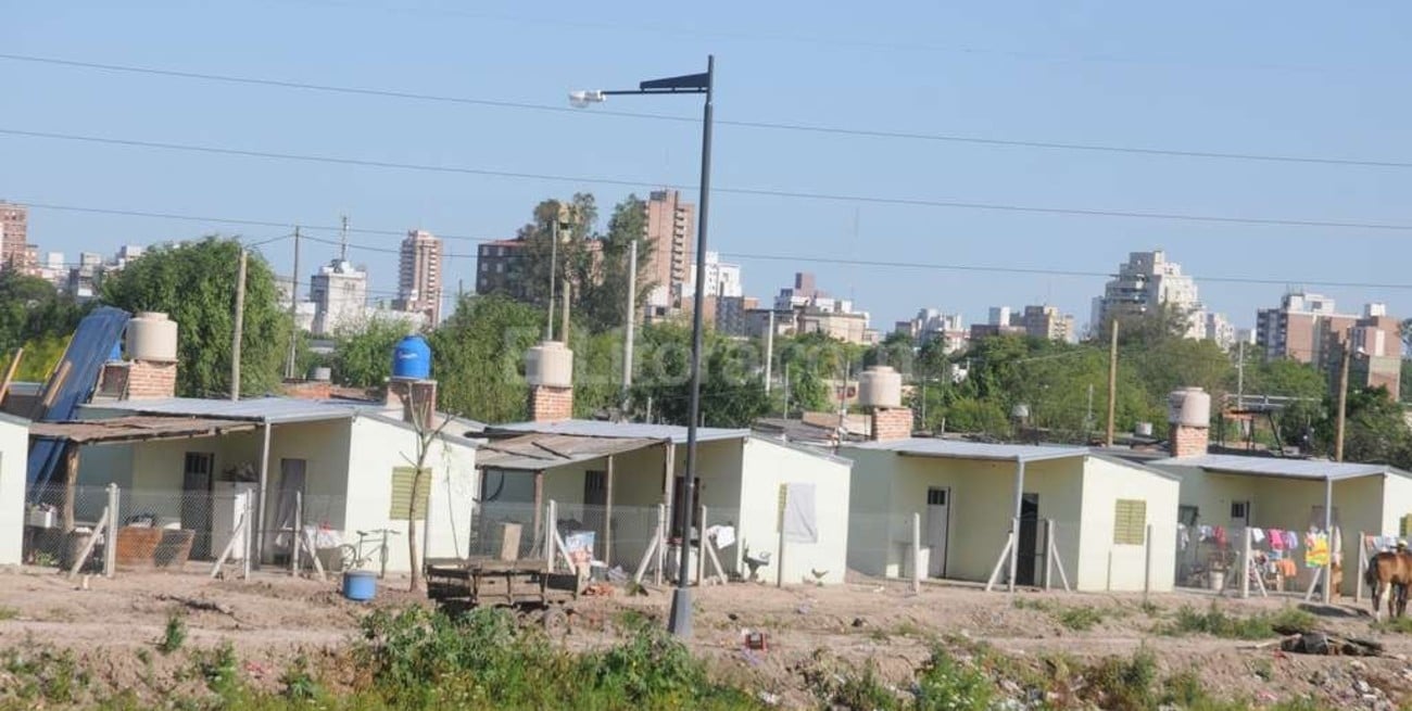 Los Sin Techo celebran su aniversario con la erradicación de ranchos del suroeste