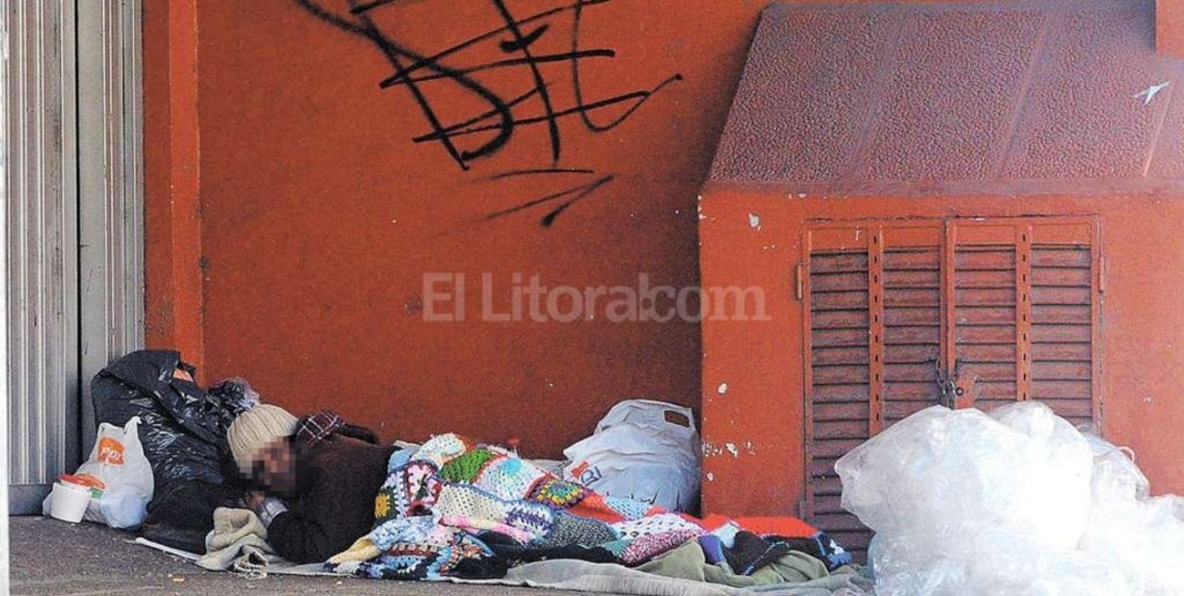 El drama del frío: un indigente fue encontrado con hipotermia