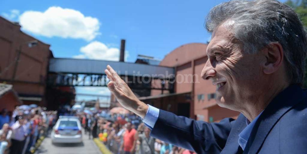 Macri encabeza el acto por el aniversario combate de San Lorenzo