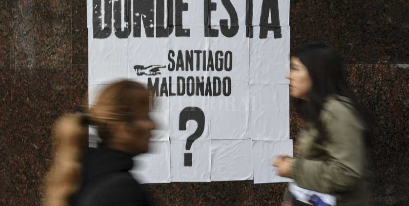 Ofrecen 2 millones de pesos por información de Santiago Maldonado