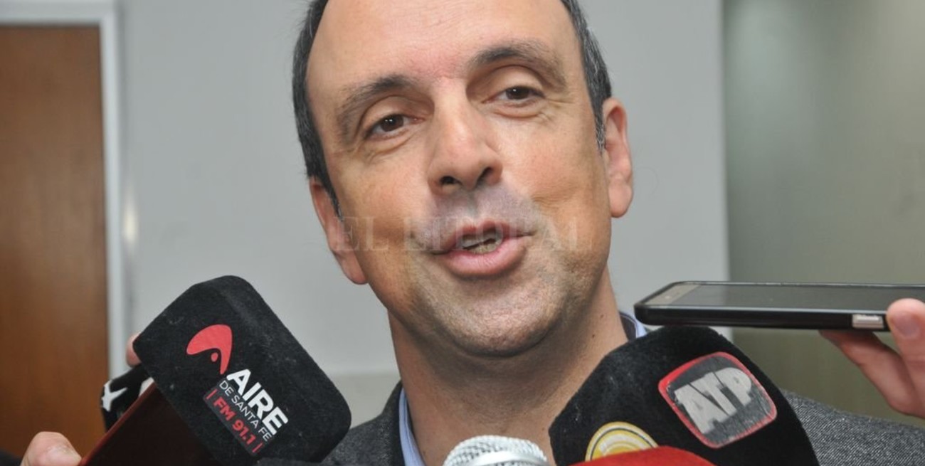 Corral le pidió un plan de austeridad a la EPE