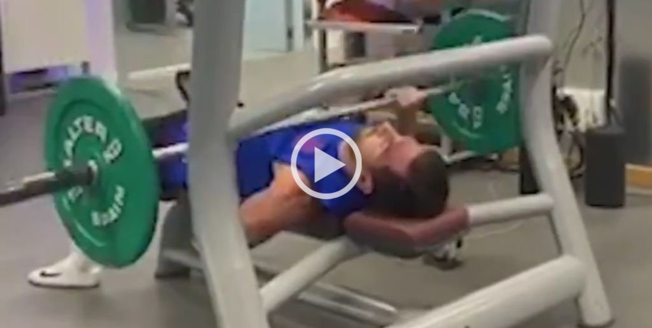 Video: Messi se recupera en el gimnasio
