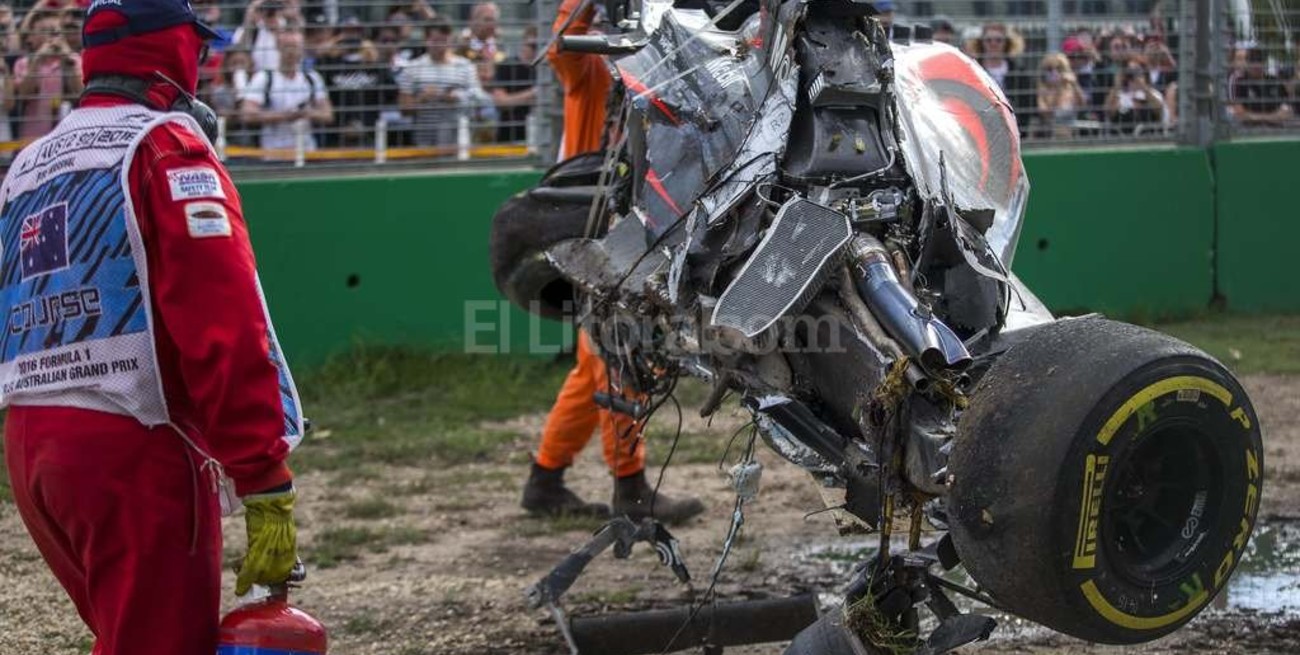 Así fue el espectacular accidente de Fernando Alonso en Australia 