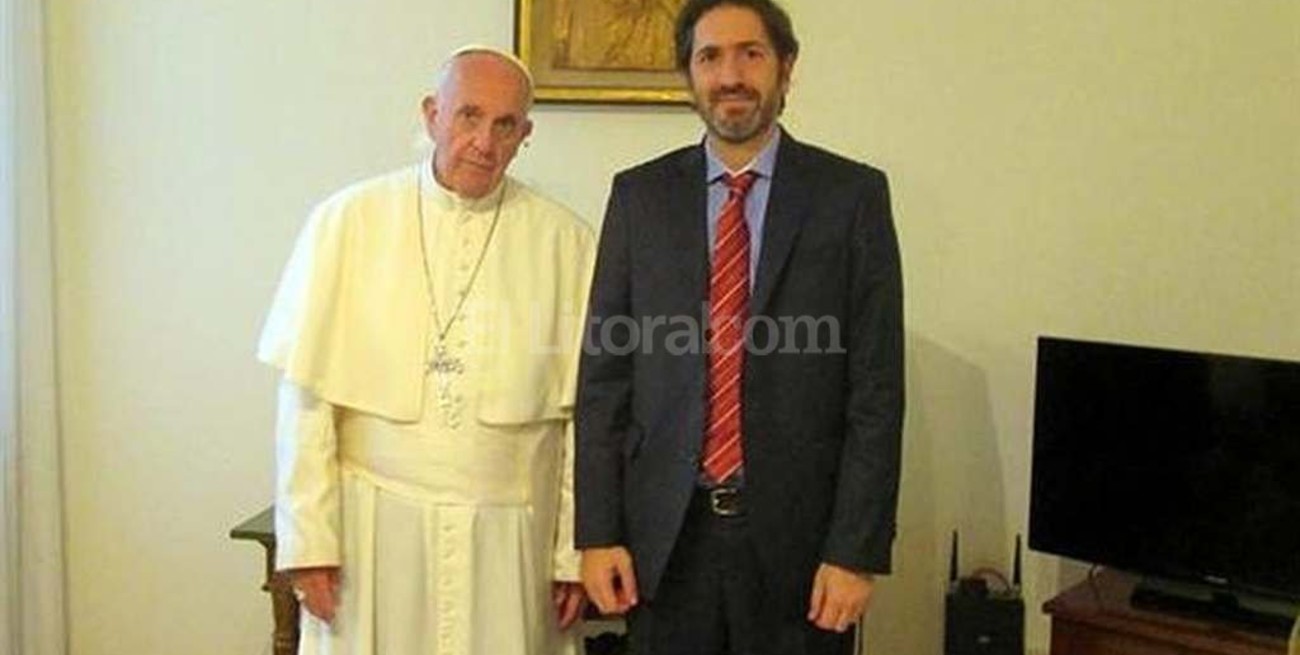 El Papa felicitó al juez Casanello y lo animó a "seguir adelante"