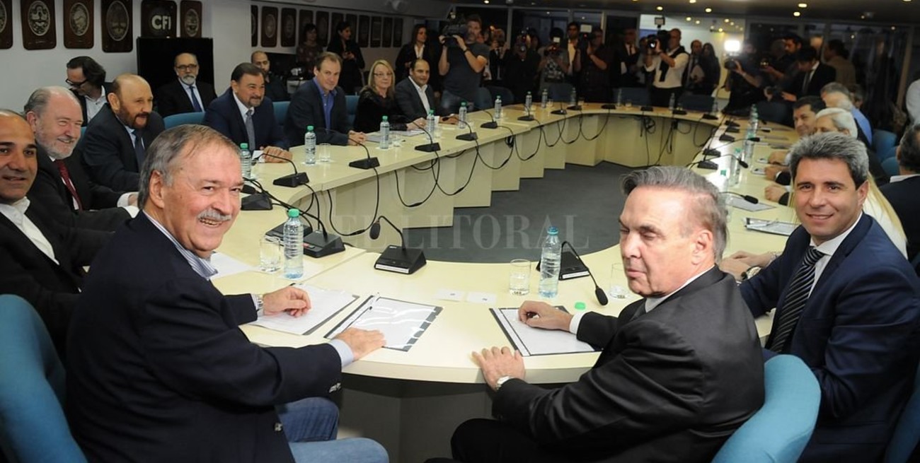 Gobernadores del PJ hablaron de un punto de "no retorno" de CFK al justicialismo