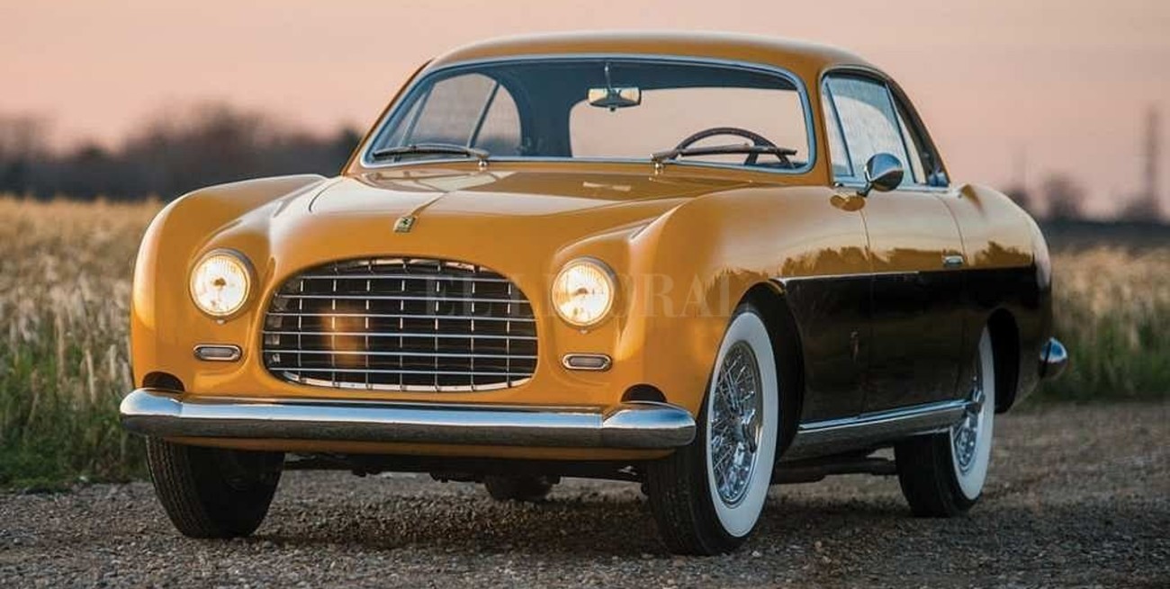 Subastarán la Ferrari de Perón