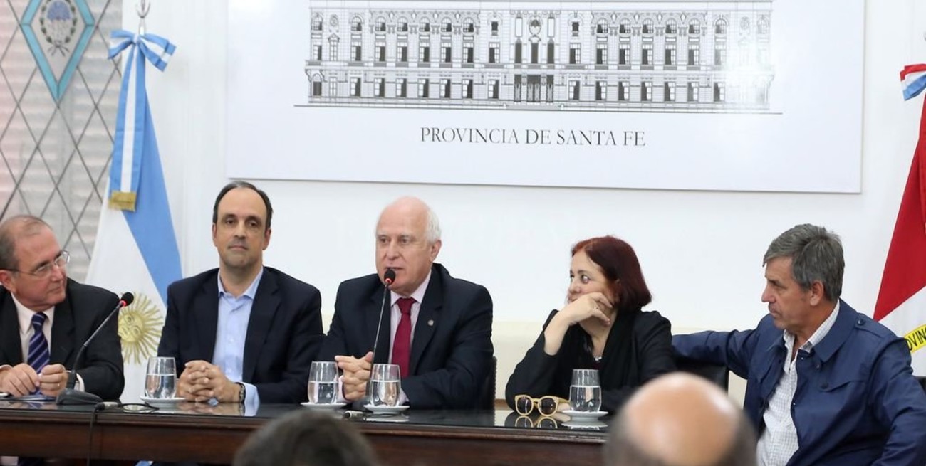 Lifschitz encabezó la licitación para la puesta en valor de la Casa de la Cultura