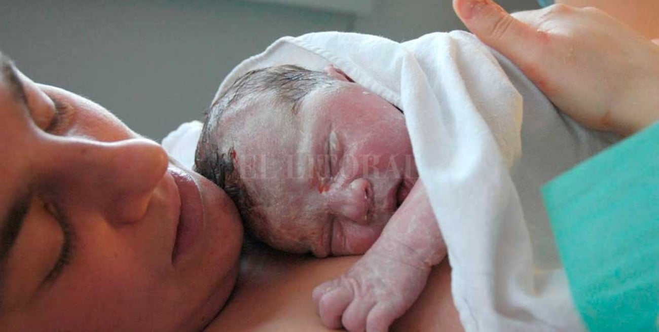 El Iturraspe colocó telas colgantes para favorecer un parto respetado