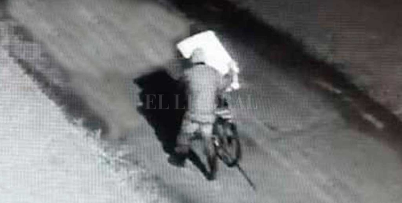 Insólito: lo detuvieron cuando transportaba un secarropa robado