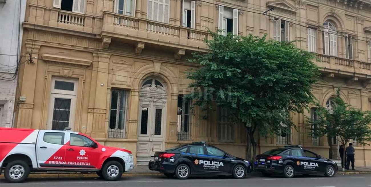 Cinco amenazas de bomba en un día en la escuela Bustos