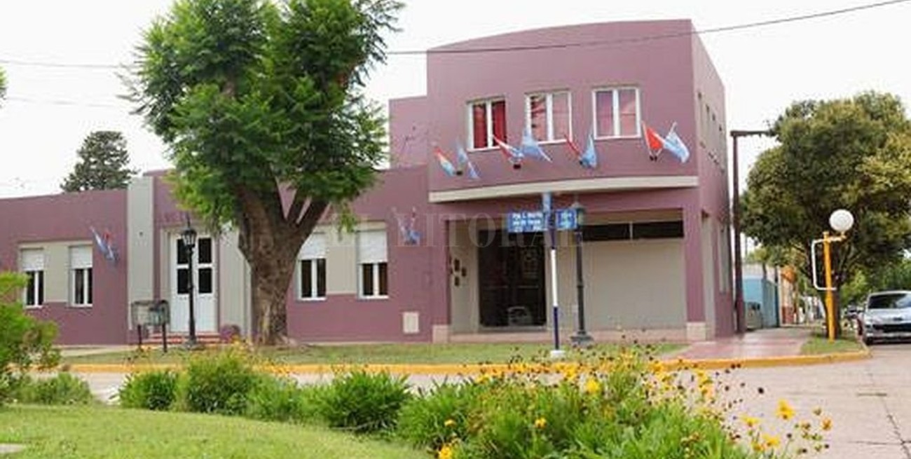 Detuvieron al presidente comunal de Los Cardos y a su hijo