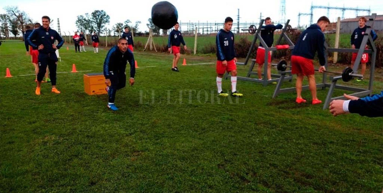 Sin novedades en el plantel, Unión sigue con la preparación