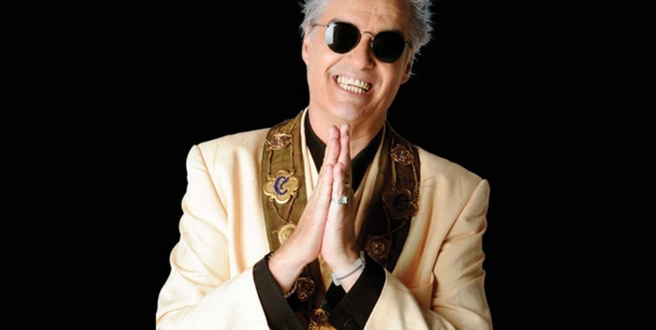 Roberto Pettinato se casa por cuarta vez