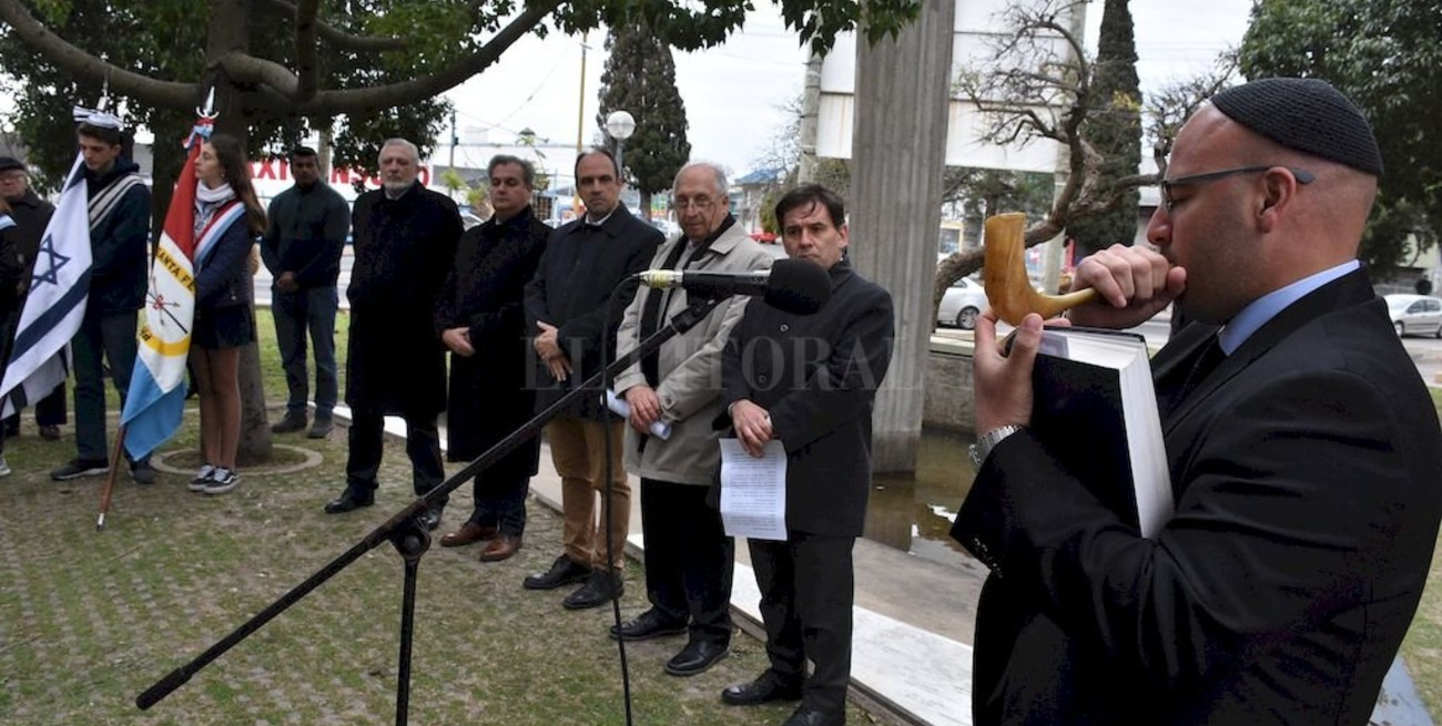 Roitman: "La falta de justicia le da permanente vigencia al atentado" 