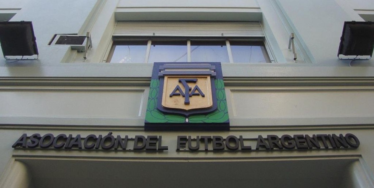 AFA: los consejos para conquistar mujeres rusas fueron un "error involuntario"