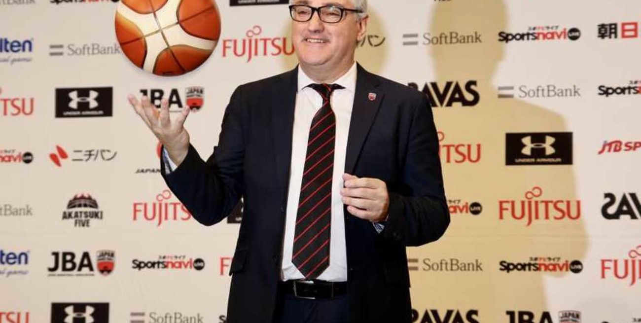 Lamas condujo su primer entrenamiento con la selección de Japón