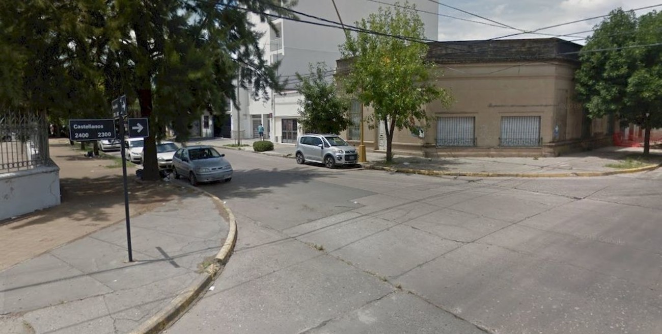 Barrio Candioti: Trapitos amenazaron de muerte y dañaron el auto de un vecino que no quiso darles propina