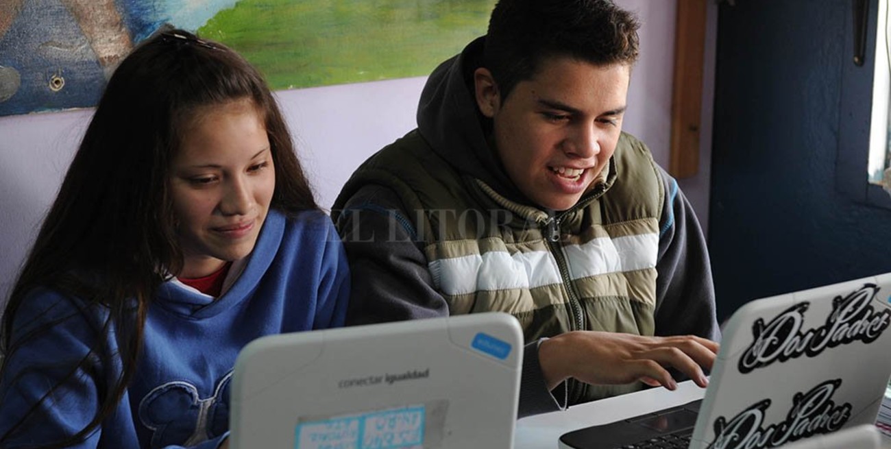 Macri encabeza el lanzamiento del programa Aprender Conectados en el nivel inicial