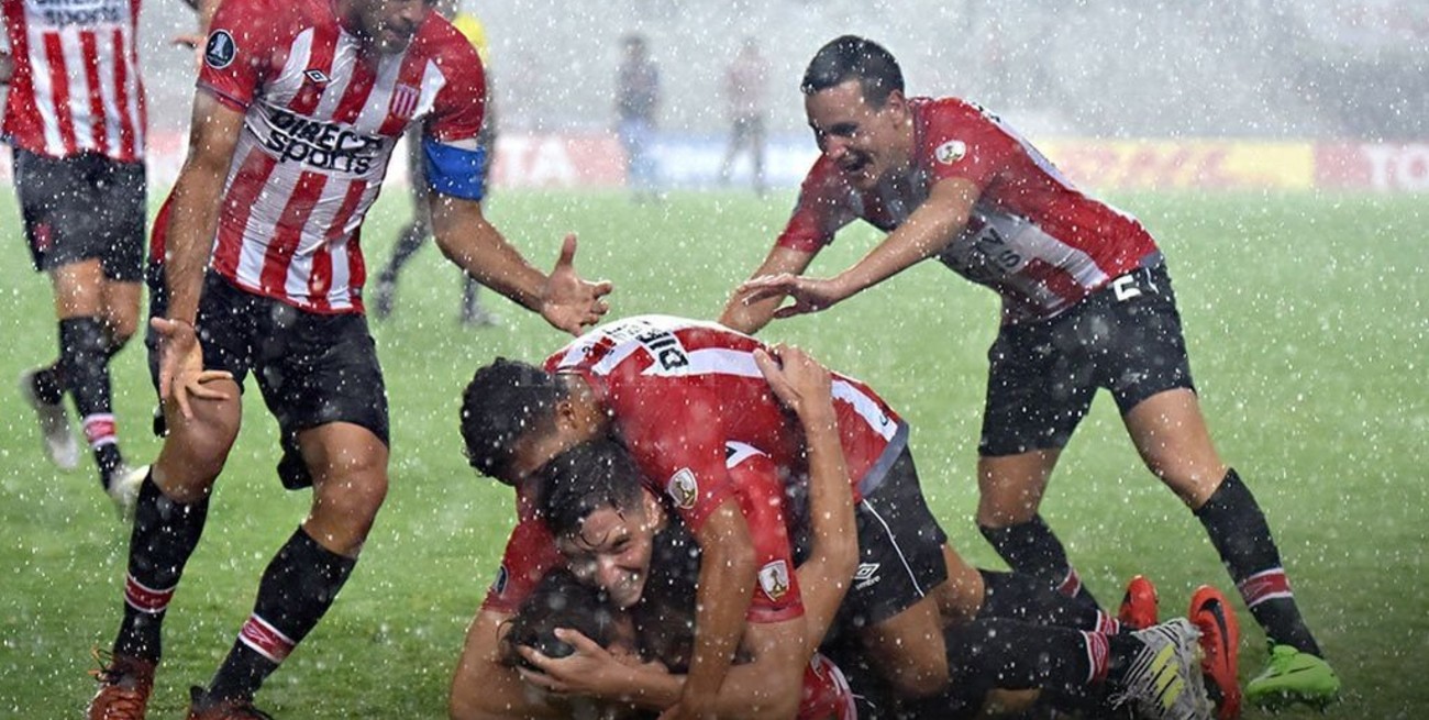 Copa Libertadores: Estudiantes goleó a Real Garcilaso y lidera el grupo 6