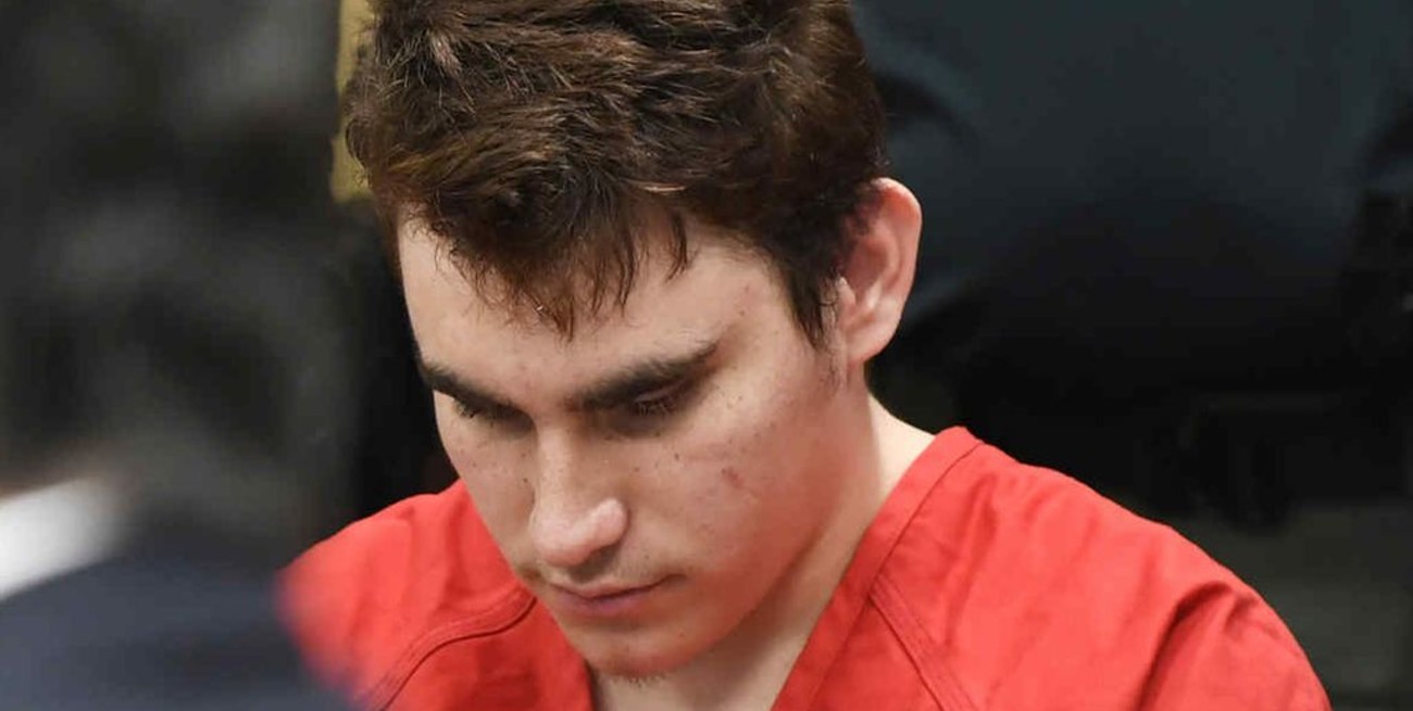 Autor de masacre en Florida quiere donar dinero a víctimas 
