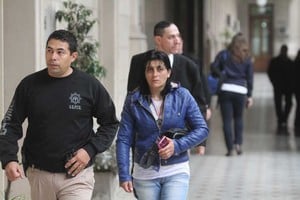 Mauricio Garín Nancy Scarfone, viuda del oficial Cejas