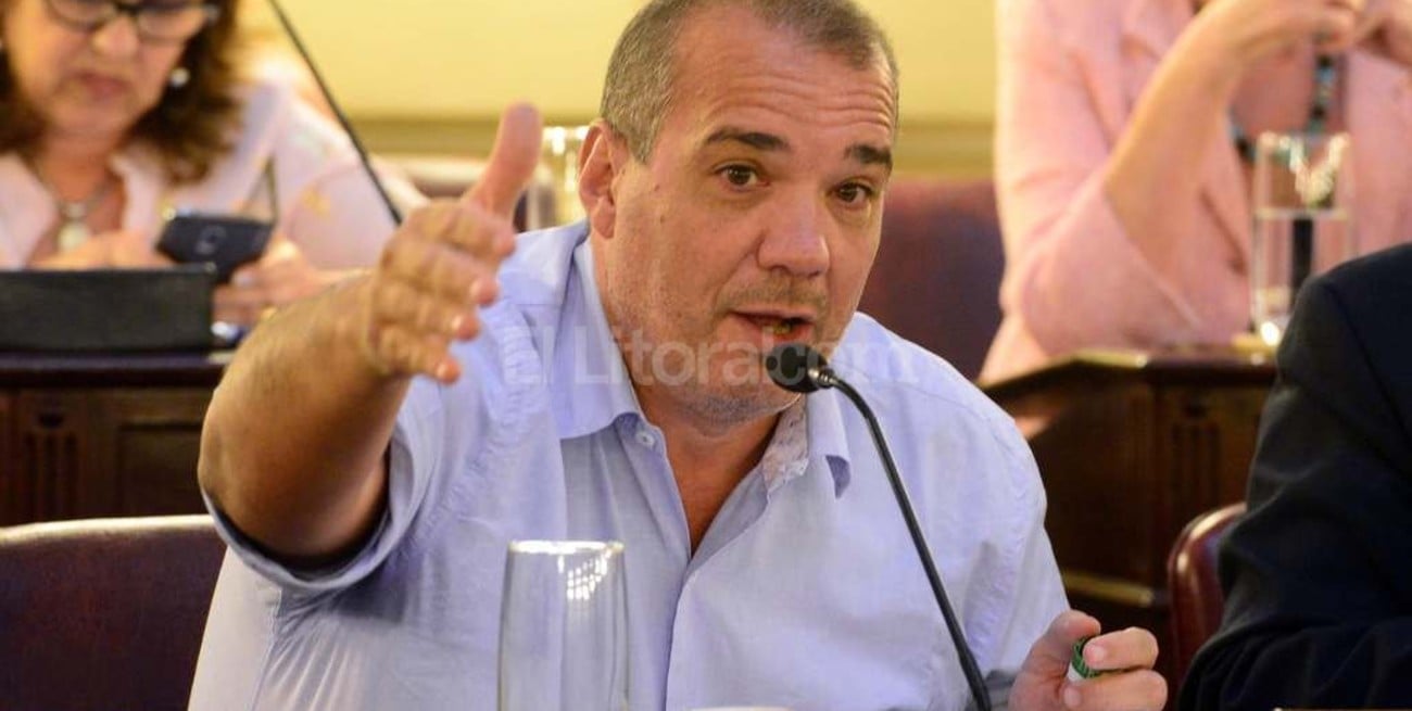 Julián Galdeano al frente de la UCR 