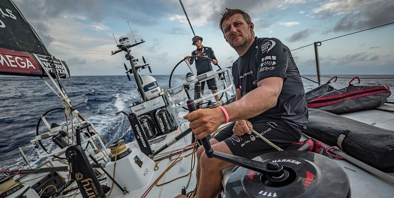 Un regatista cayó al mar y casi no hay esperanzas de hallarlo con vida