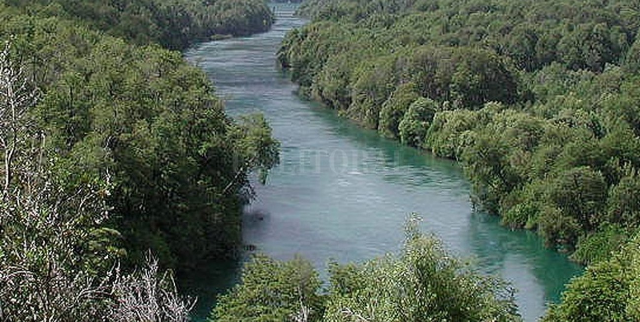 Hallaron un cuerpo en el río Chubut