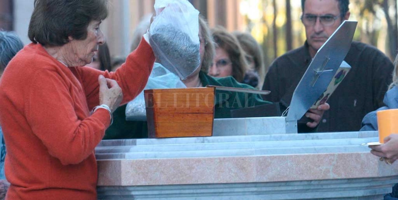 Morir y ser ceniza: aumentan las cremaciones en la ciudad