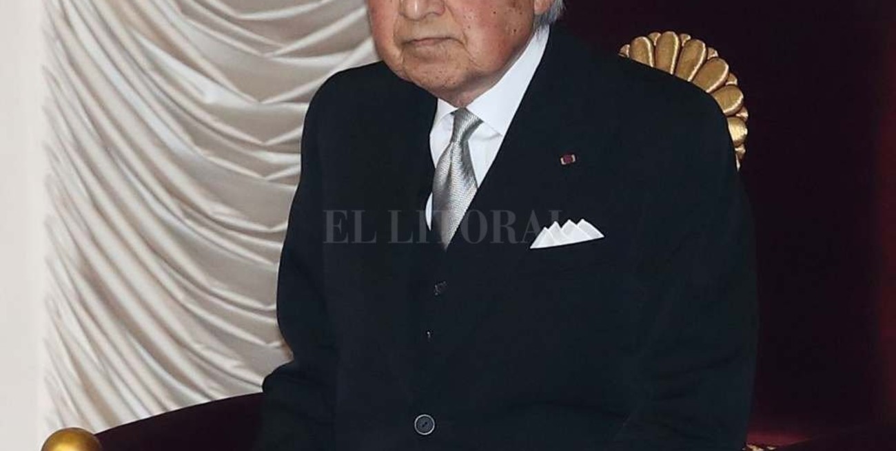El emperador japonés, Akihito, abdicará el 30 de abril de 2019