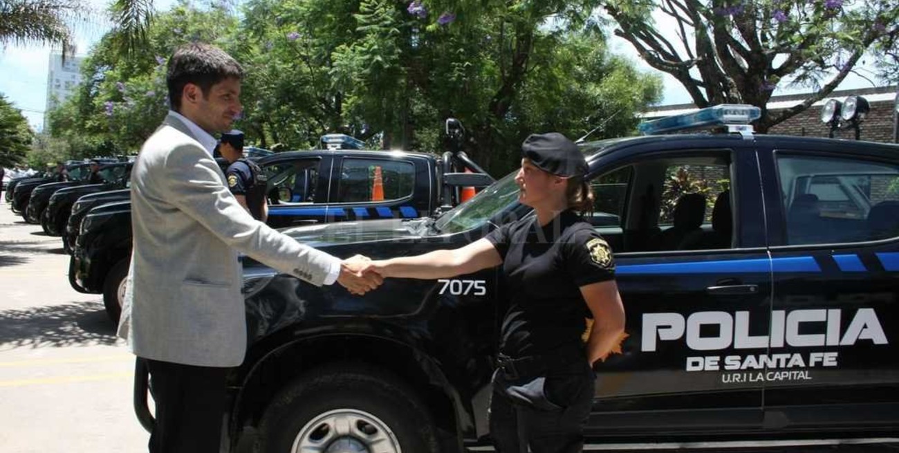 Abonan los retroactivos 2014 y 2015 para la policía de Santa Fe