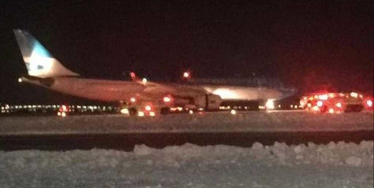 Un avión de Aerolíneas Argentinas abortó su despegue en Nueva York