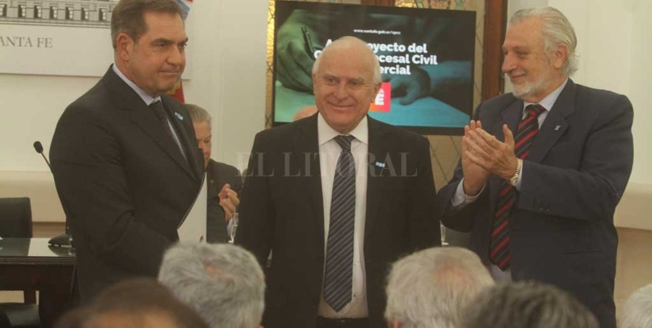 Nuevo Código Procesal Civil y Comercial y otros siete mensajes a Diputados