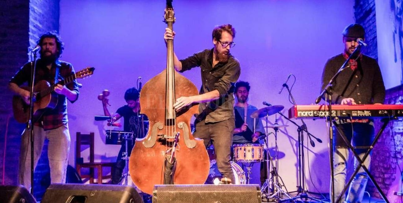 "Los Mutantes del Paraná" calentaron Demos