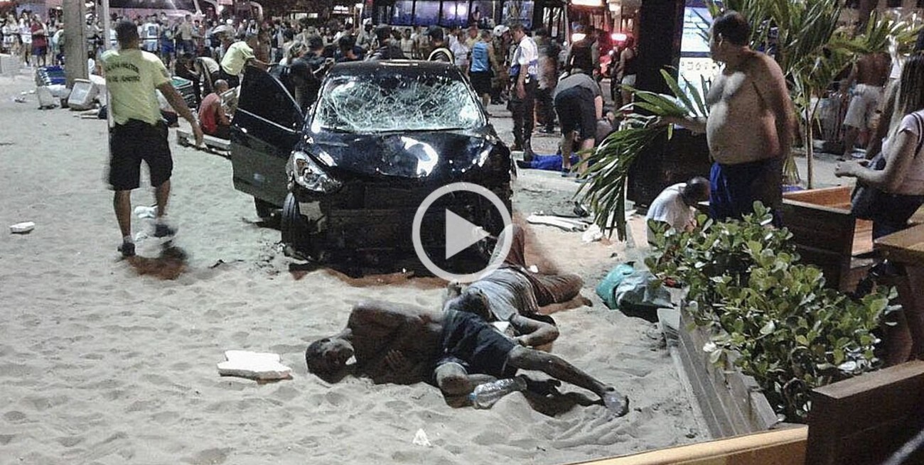 Atropelló y mató a una beba e hirió a 16 personas en la popular aveinda marítima de Copacabana