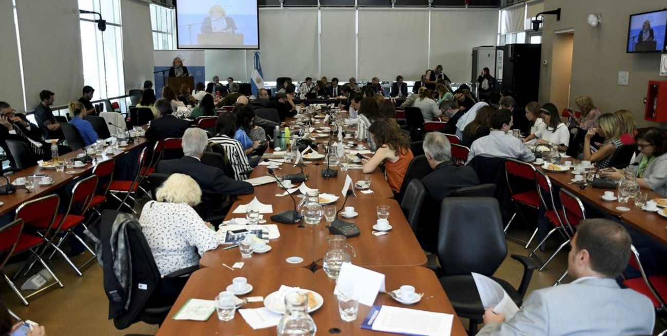 El video de un aborto quirúrgico sacudió el debate en Diputados