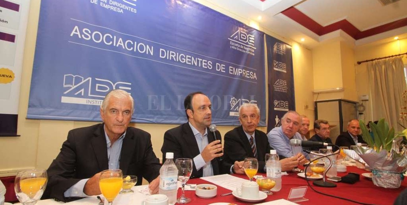 Corral presentó en ADE proyectos estratégicos para el futuro de Santa Fe