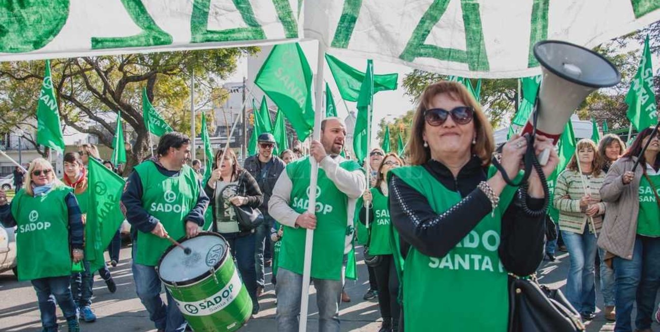 "La precarización del empleo está a la orden del día, en paralelo a la pérdida de puestos de trabajo"