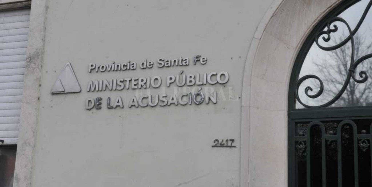 Imputaron a media docena de   policías del Comando de la Costa