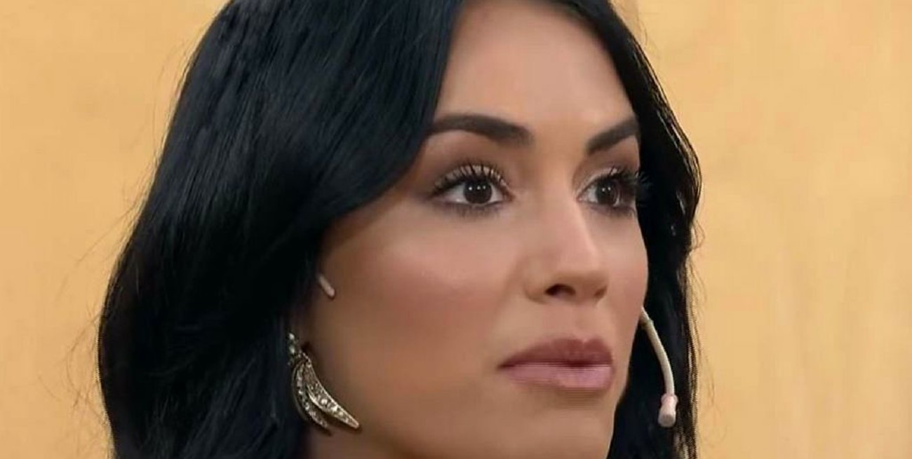 Lali indignada: "El policía demoró en tomarme la denuncia por estar colgando un póster de Jésica Cirio"