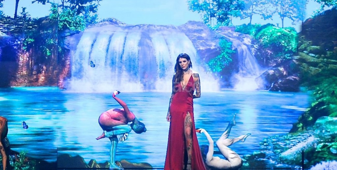 El look de Candelaria Tinelli es un plagio