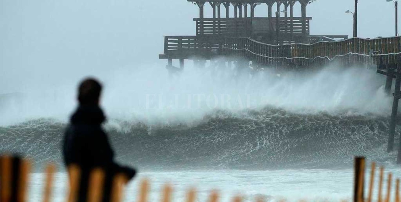 El huracán Florence tocó tierra en Carolina del Norte