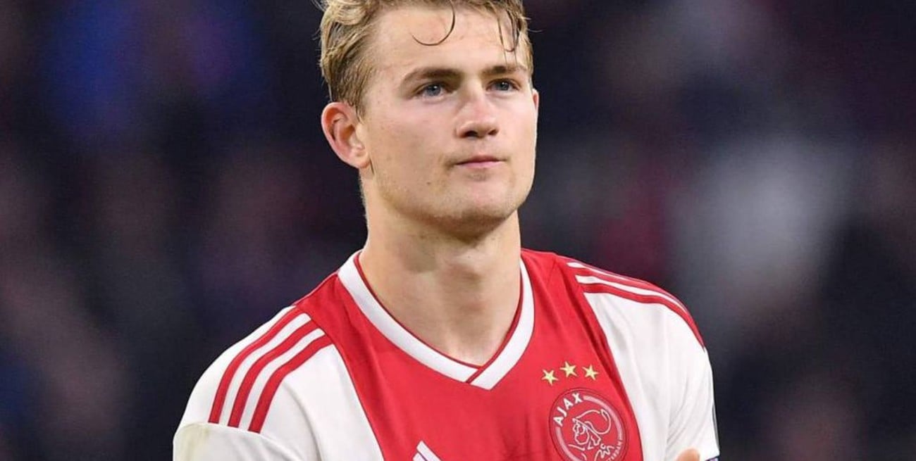 Juventus no se rinde y ofrece 67 millones de euros por De Ligt