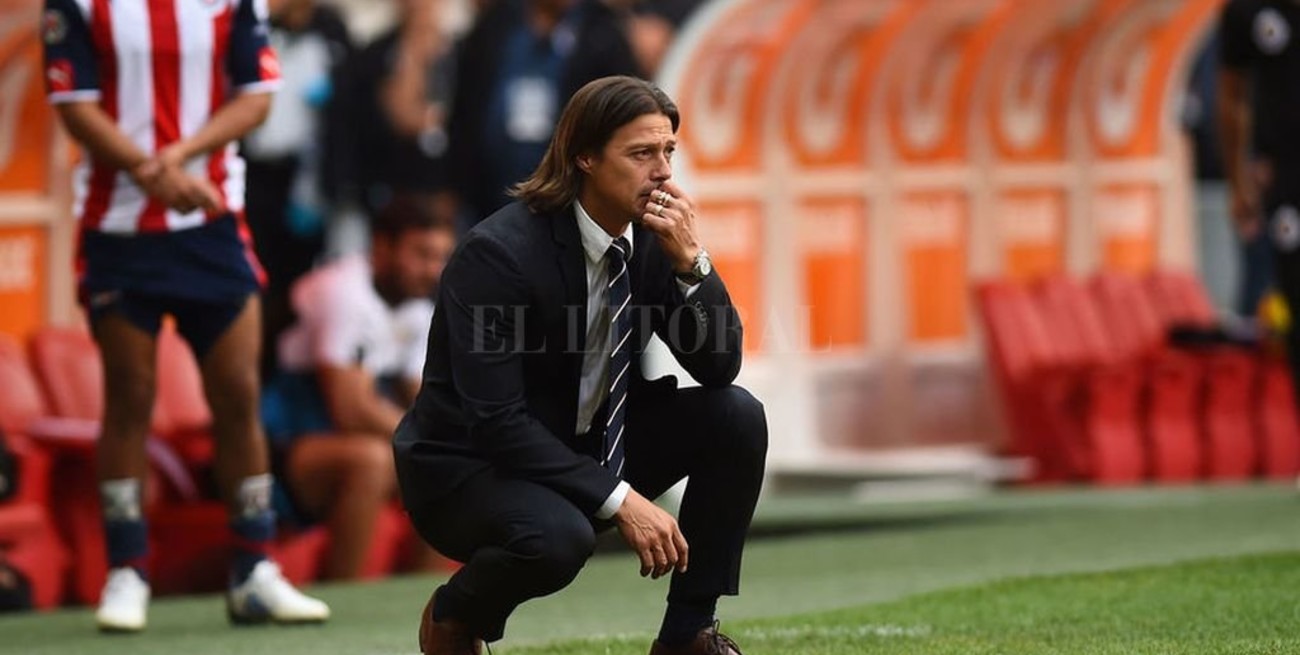 Matías Almeyda: "El que no va a la Universidad, conmigo no juega"