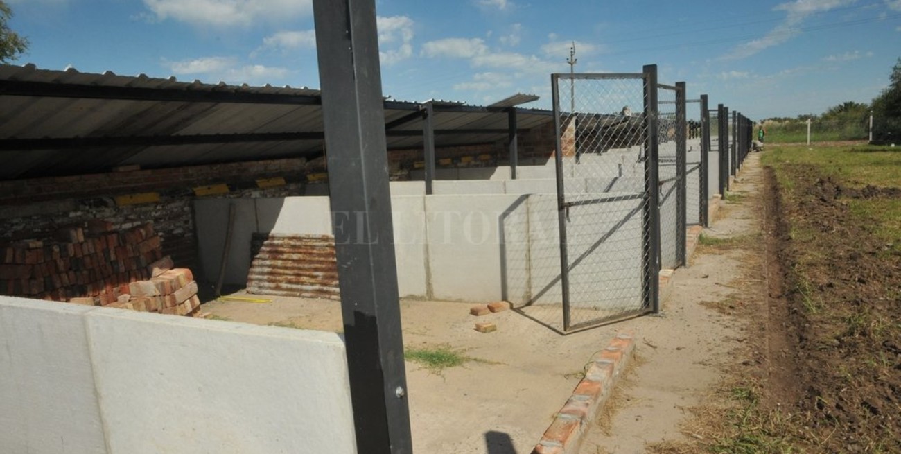 Avanzan las obras del nuevo refugio de perros en Sauce Viejo