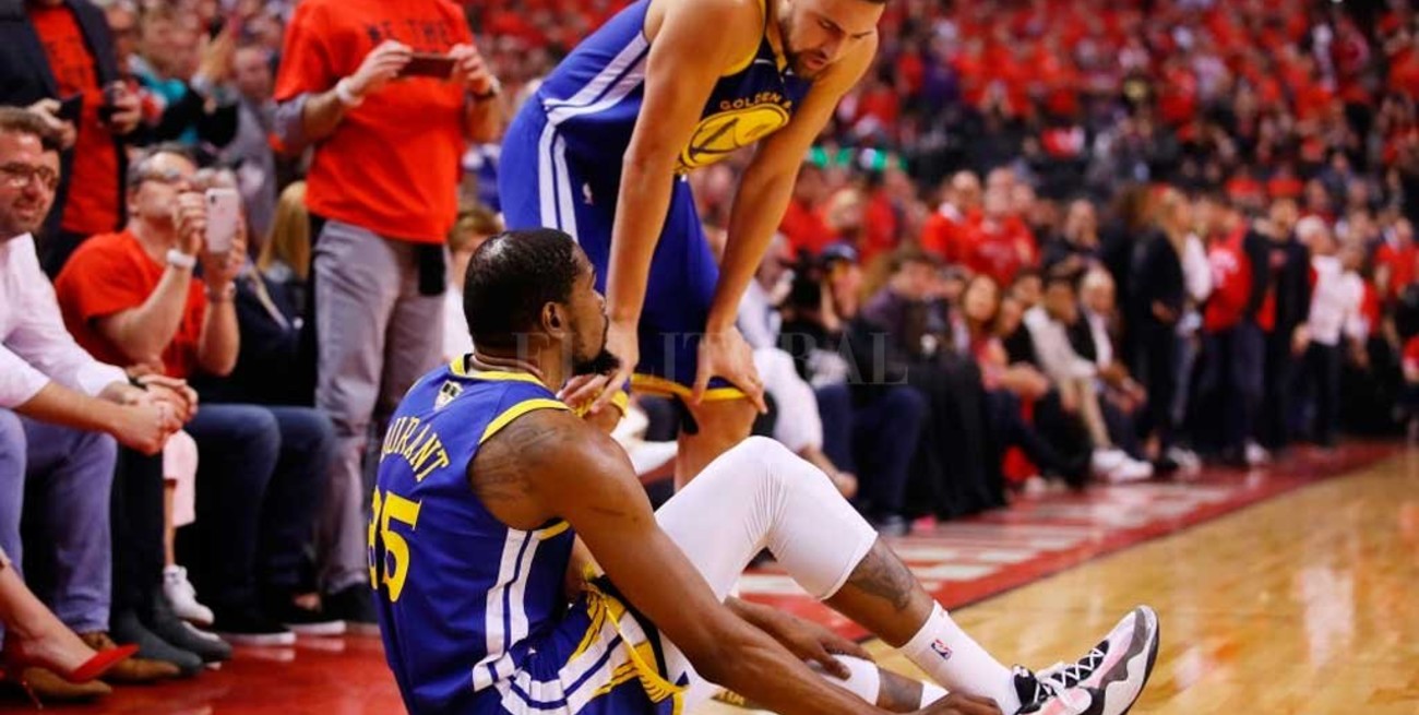 Kevin Durant regresaba para salvar a los Warriors pero sufrió una seria lesión