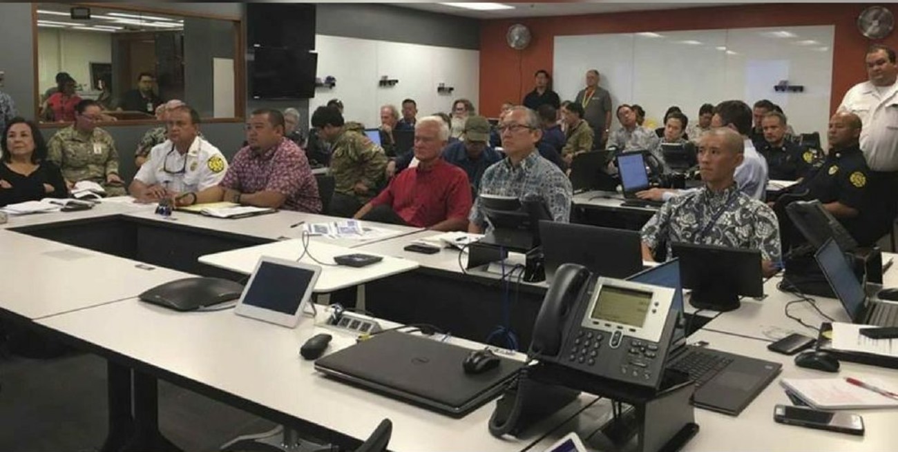 Hawái en alerta ante la llegada del huracán "Lane", de categoría 5 