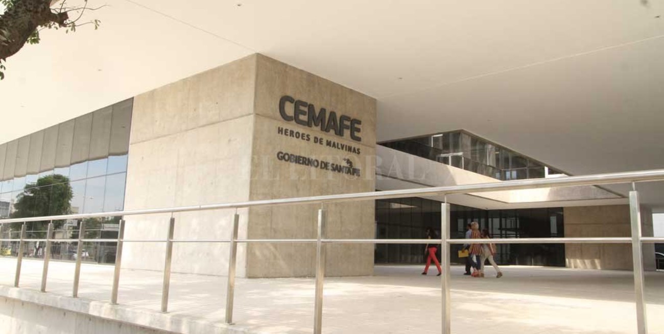 El vacunatorio del Cullen se traslada al Cemafe