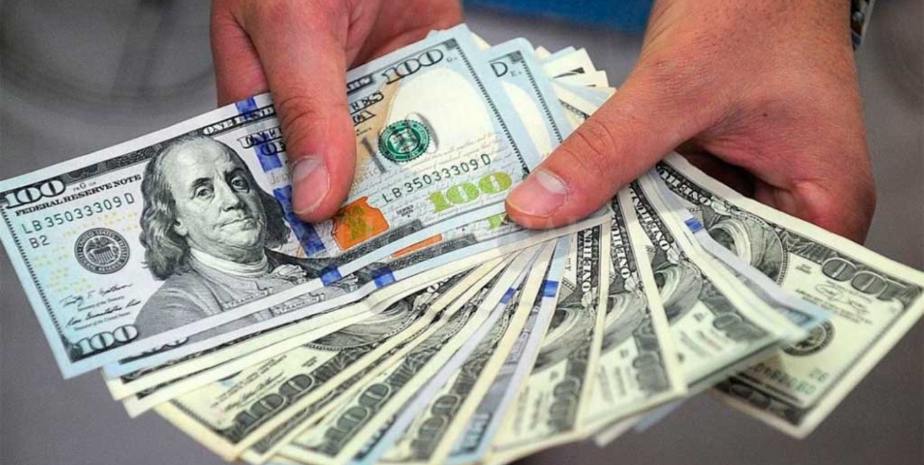 El dólar cerró el jueves en 19,46 pesos